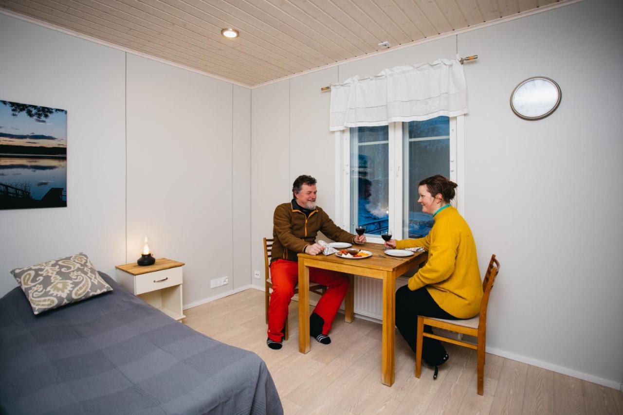 Labbnaes Semesterhem, Radhuset Kemionsaari Zewnętrze zdjęcie